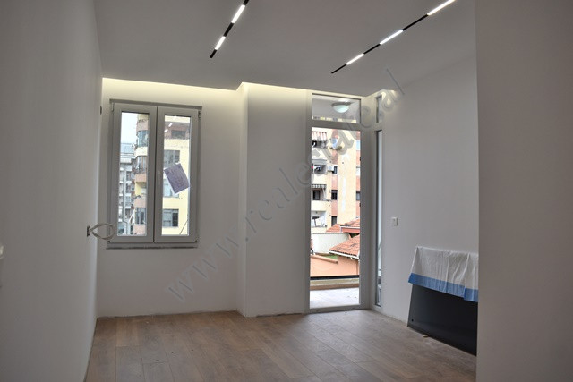 Apartament 1+1 ne shitje tek 21 Dhjetori ne Tirane